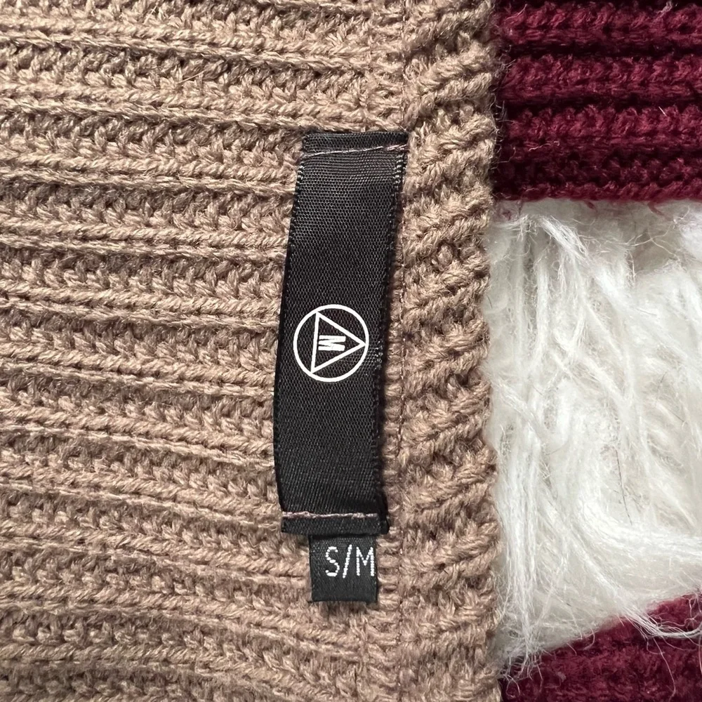 (2) sweaters - S/M - Picture 6 of 7